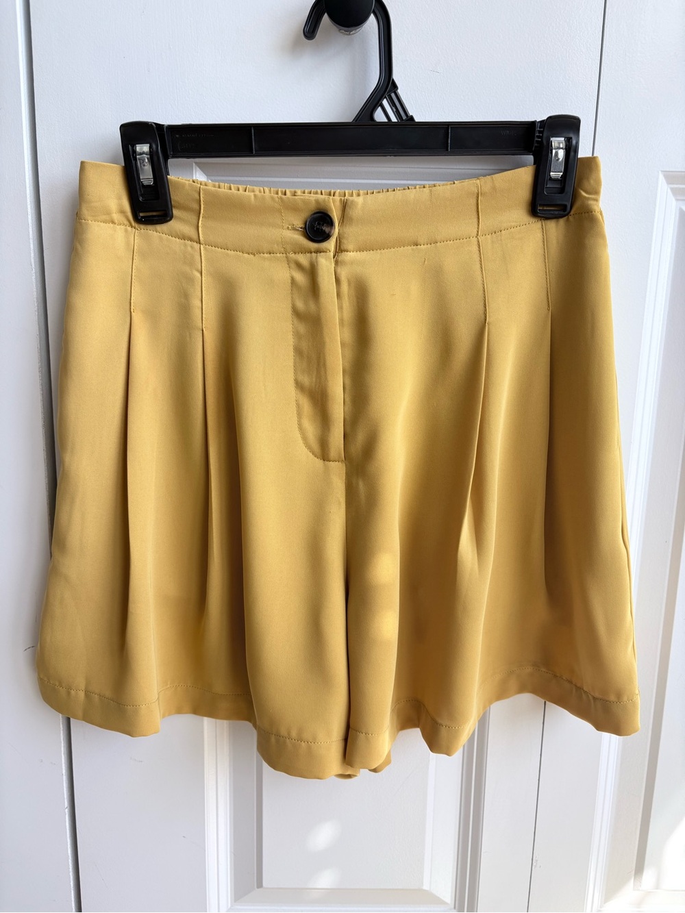 Women’s Mustard Pleated Dress Shorts